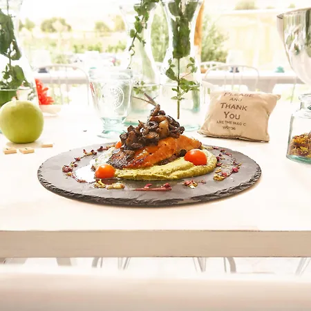 מלון Aelia Wellness Retreat 4*